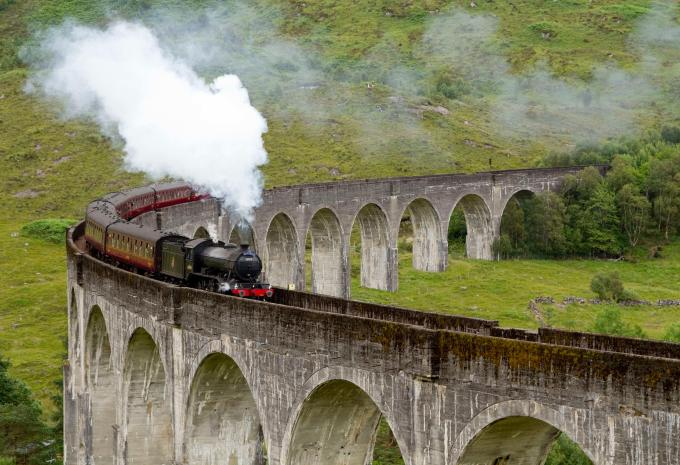 Visitscotland Glenfinnan Viaduct 26784479913 1727080890939 Fix